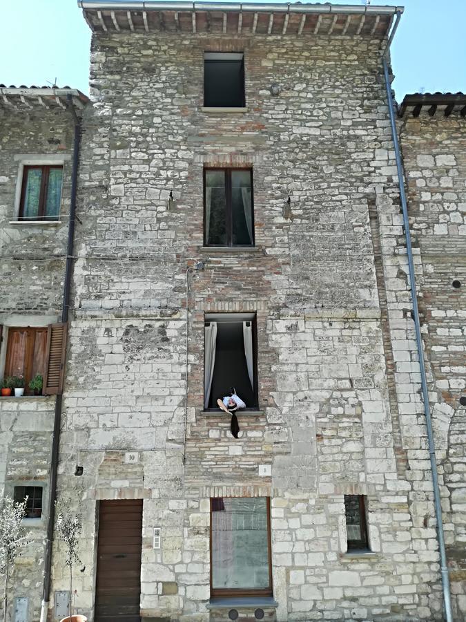Hotel Civico 10 Gubbio Exterior foto